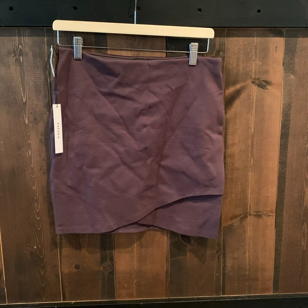 NWT Aritzia Talula Primrose Skirt Women's Size M